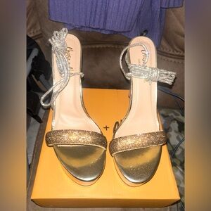 Gold wrap around leg heels 7.5